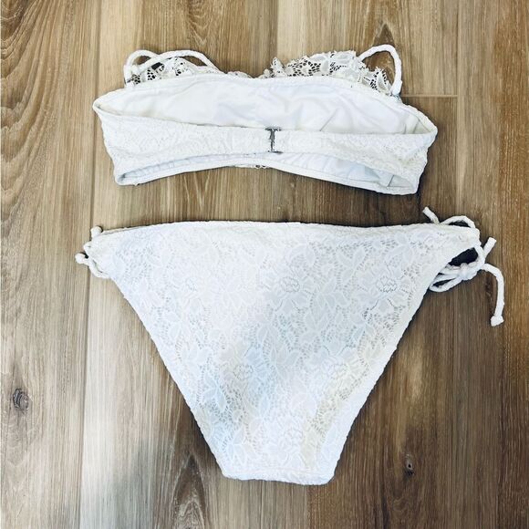 VICTORIA’S SECRET WHITE LACE BIKINI - Picture 2 of 6